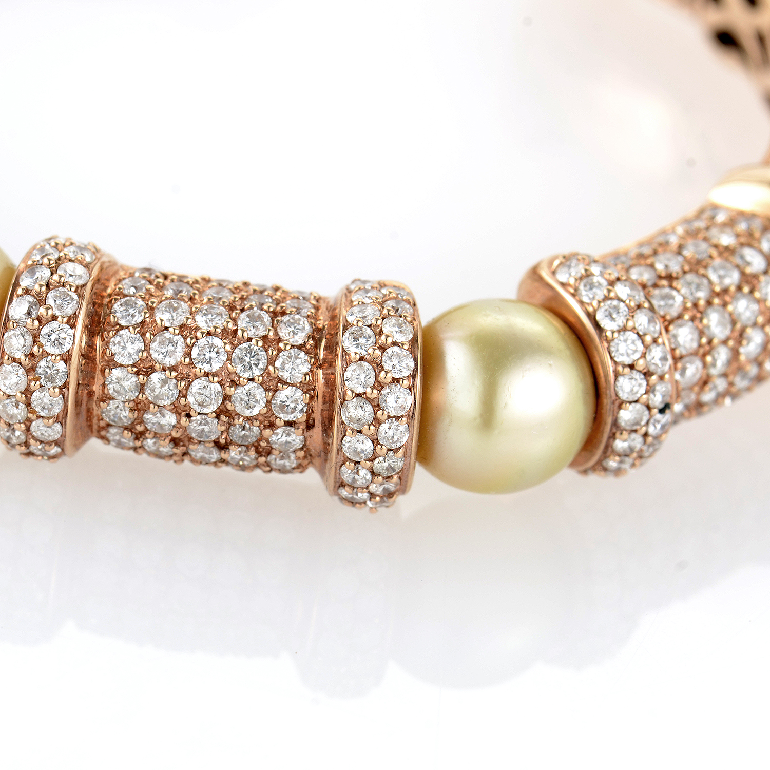 Bracelets 18K Rose Gold Diamond and Pearl Bracelet Luxury Bazaar